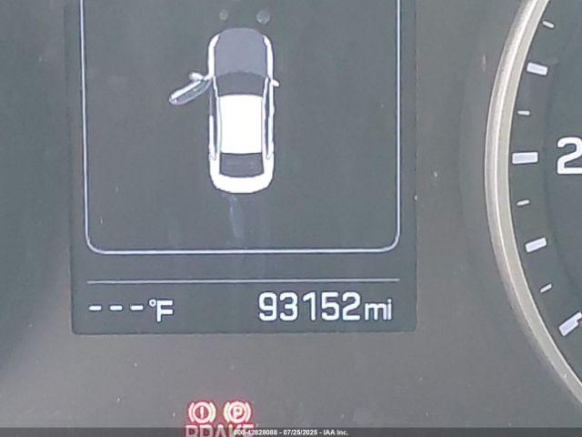 Hyundai ELANTRA Sel Image 20