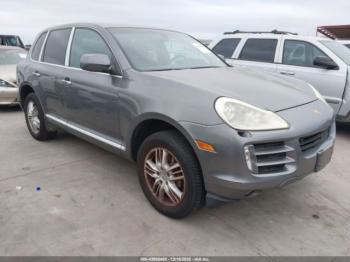  Salvage Porsche Cayenne