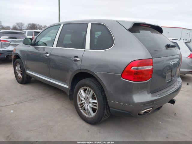 Porsche Cayenne S Image 6