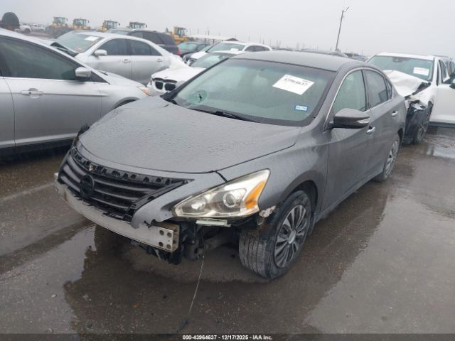 Nissan Altima 2.5 S Image 10