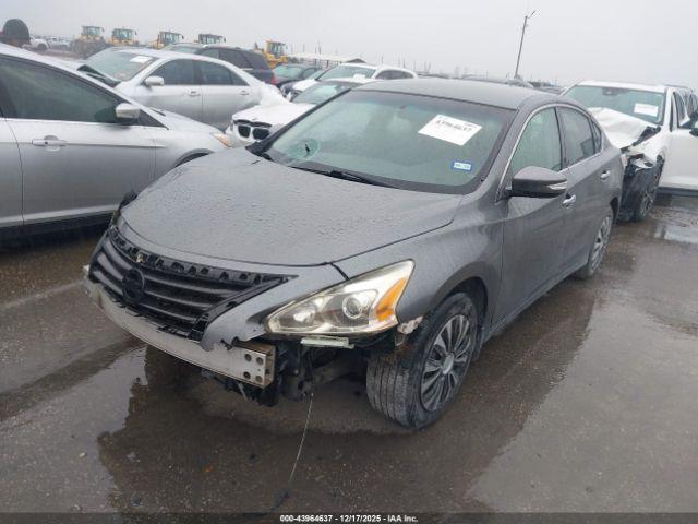 Nissan Altima 2.5 S Image 10