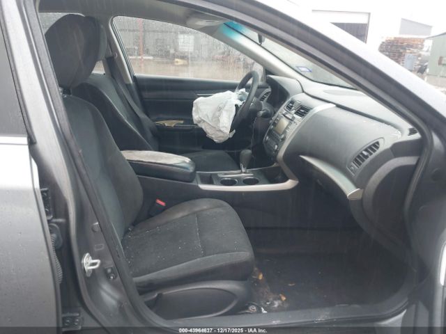 Nissan Altima 2.5 S Image 4