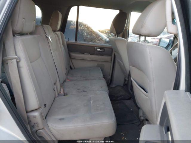 Ford Expedition Xlt Image 7