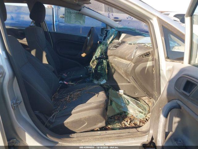 Ford Fiesta Se Image 6