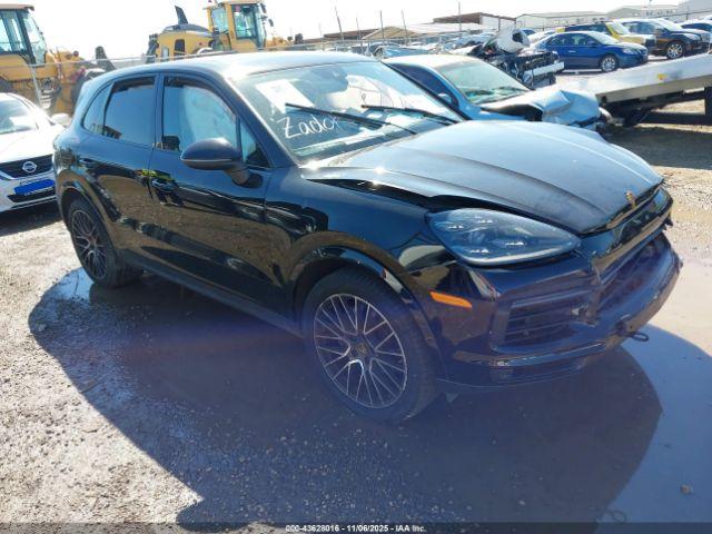  Salvage Porsche Cayenne