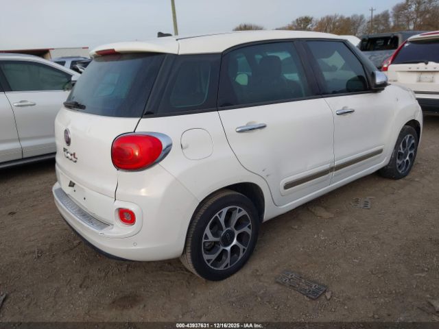 FIAT 500L Lounge Image 12