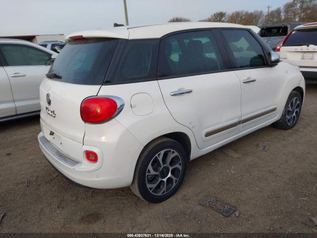 FIAT 500L Lounge Image 12
