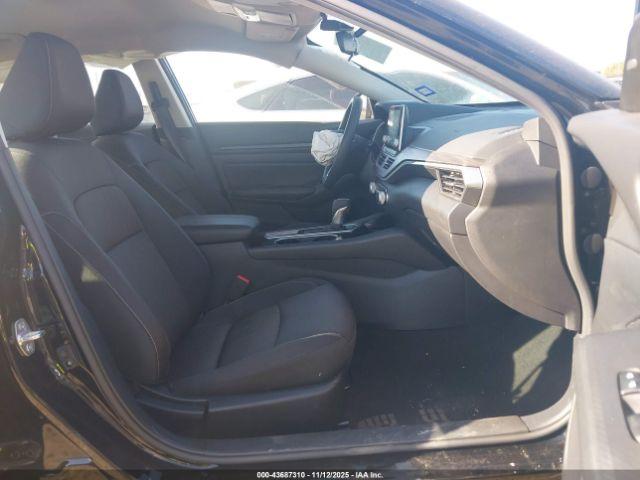 Nissan Altima Sv Fwd Image 2