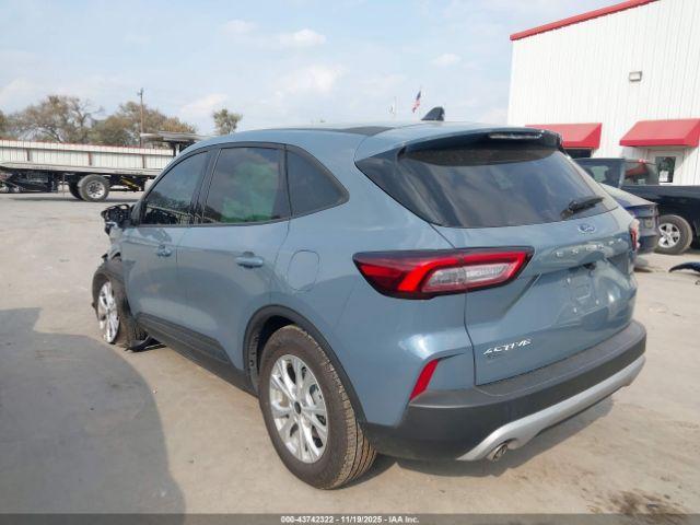 Ford Escape Active Image 6