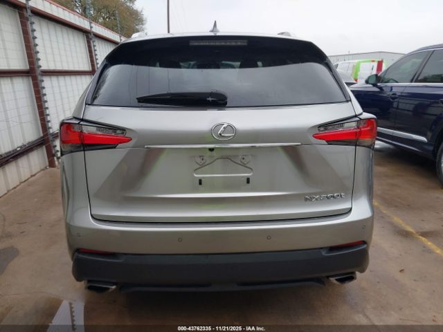 Lexus NX Image 18