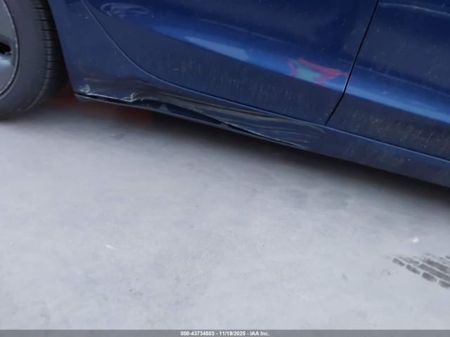 Tesla Model 3 Image 15
