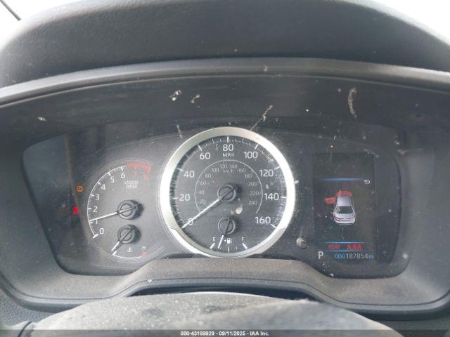 Toyota Corolla Le Image 10