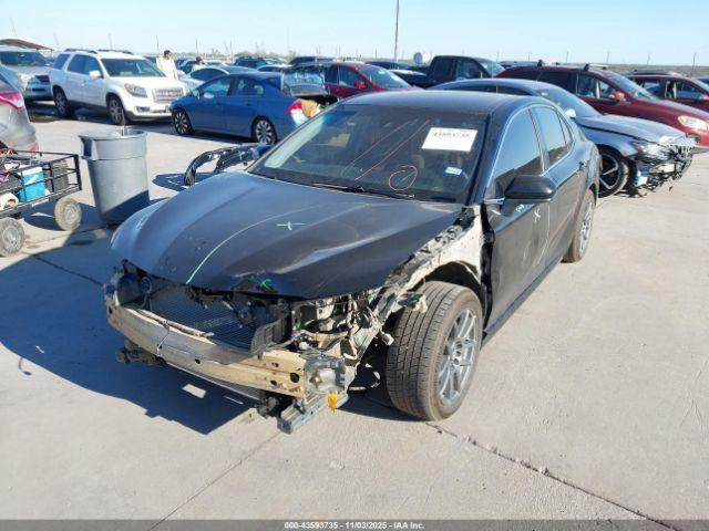 Toyota Camry L Image 15