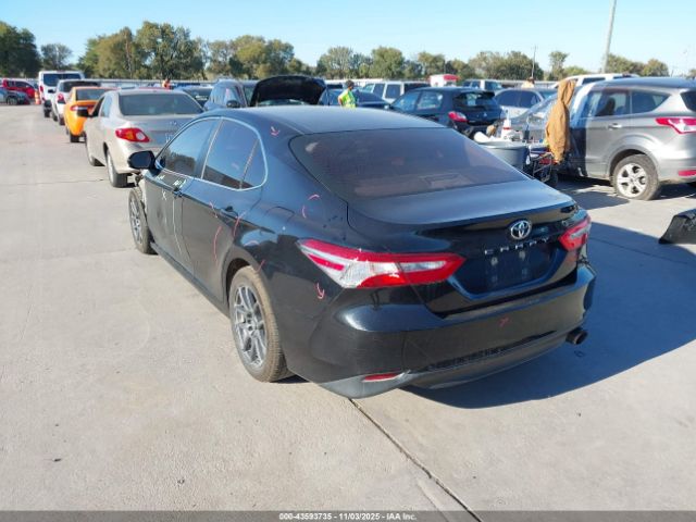 Toyota Camry L Image 3