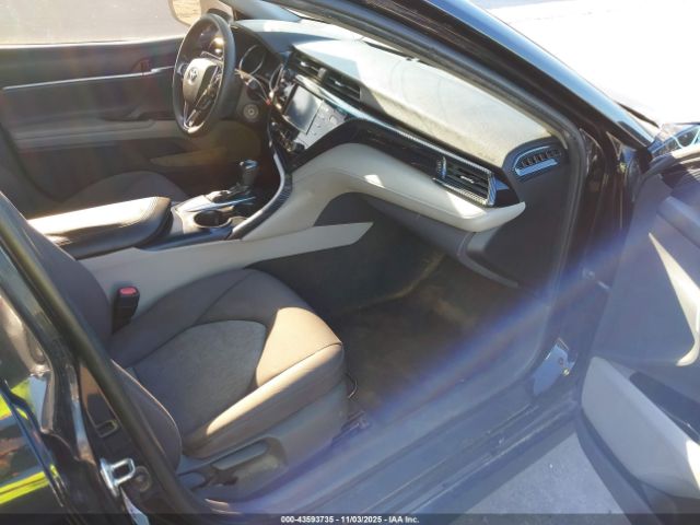 Toyota Camry L Image 5