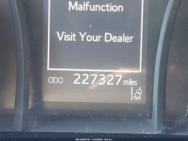 Toyota Camry L Image 16