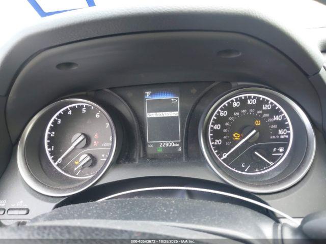 Toyota Camry Se Image 2