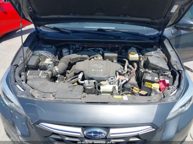 Subaru Crosstrek Hybrid Image 8