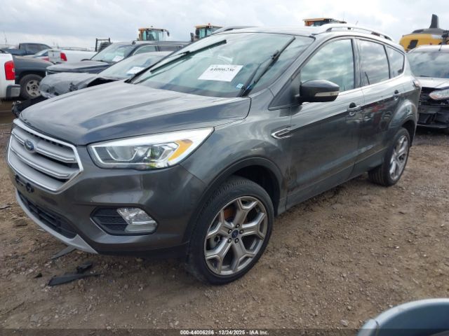 Ford Escape Titanium Image 3