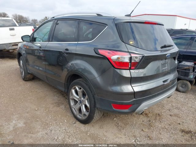 Ford Escape Titanium Image 2