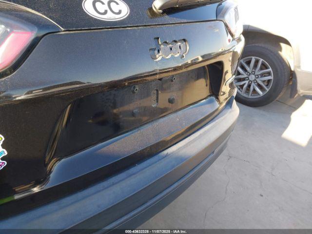 Jeep Cherokee Latitude Fwd Image 8