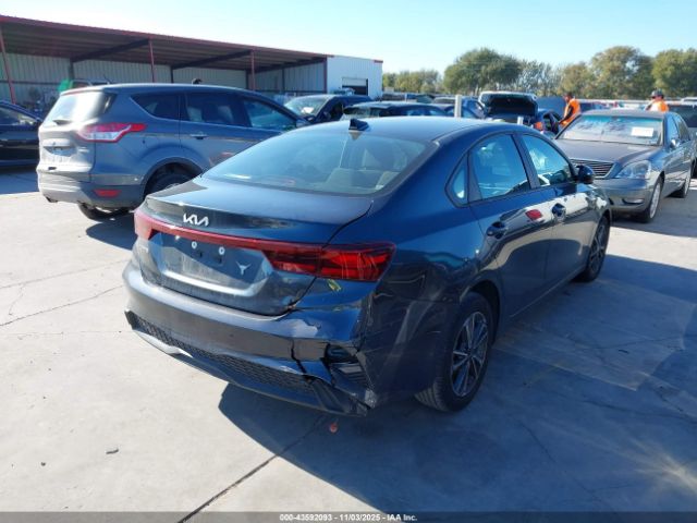 Kia Forte Lxs Image 7