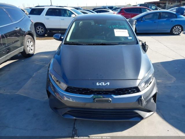 Kia Forte Lxs Image 10