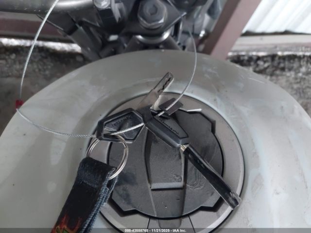 Kawasaki El450 C Image 12