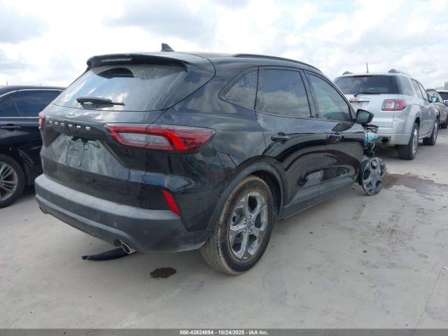 Ford Escape St-line Image 13