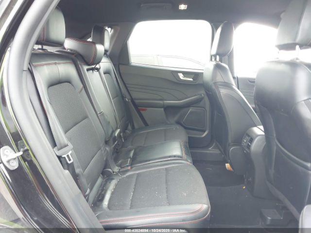 Ford Escape St-line Image 9