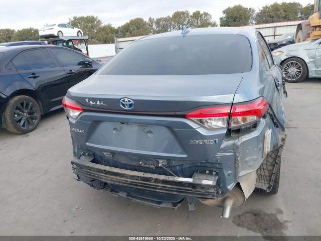 Toyota Corolla Hybrid Le Image 2