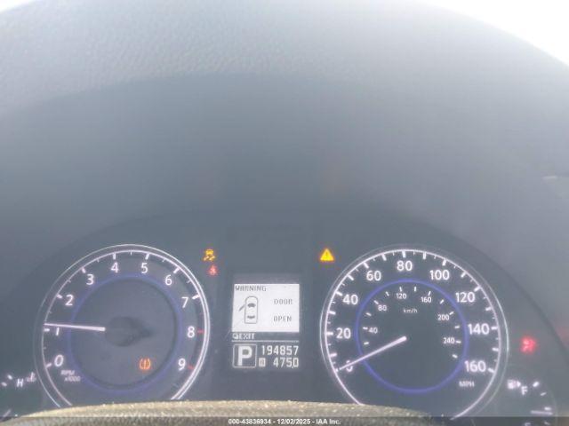 INFINITI G37 Journey Image 7