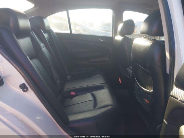 INFINITI G37 Journey Image 8