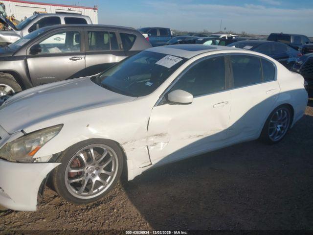 INFINITI G37 Journey Image 11