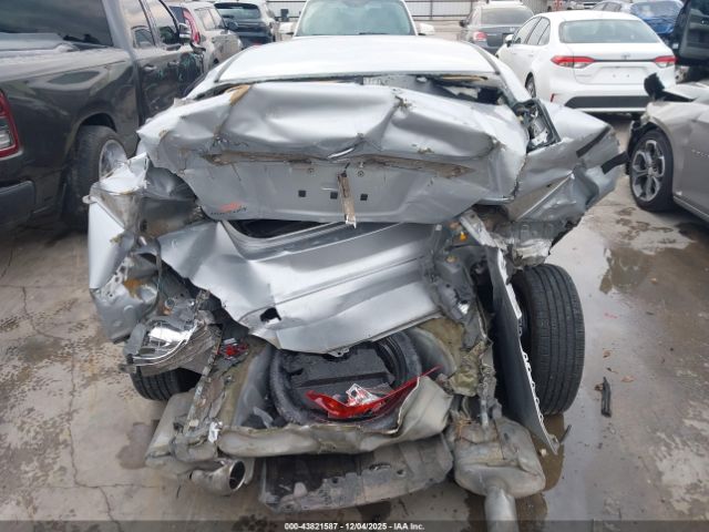 Nissan Altima Image 13