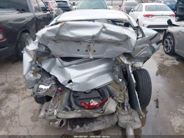 Nissan Altima Image 13