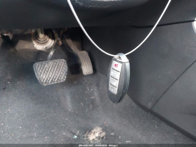 Nissan Altima Image 15