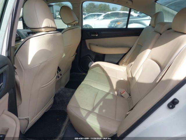 Subaru Legacy 2.5i Limited Image 4