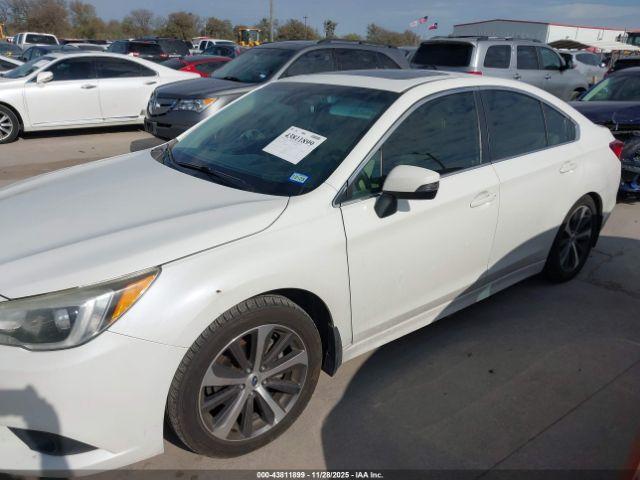 Subaru Legacy 2.5i Limited Image 9
