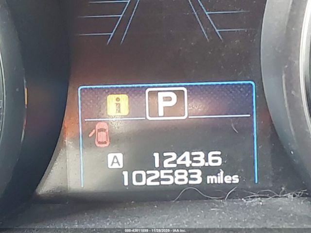 Subaru Legacy 2.5i Limited Image 6