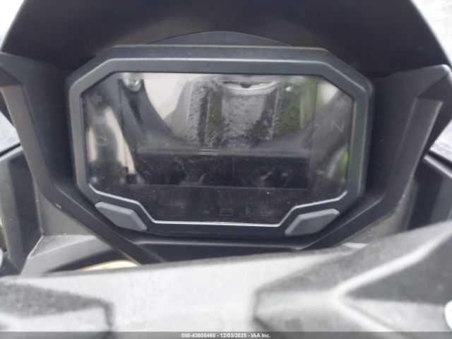 Kawasaki Ex650 N Image 13