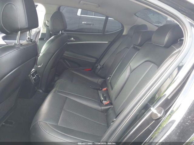 Genesis G70 2.0t Rwd Image 9