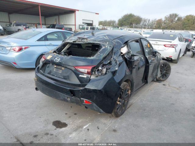 Mazda Mazda3 S Touring Image 8