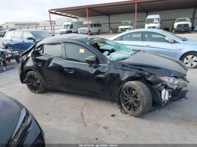 Mazda Mazda3 S Touring Image 2