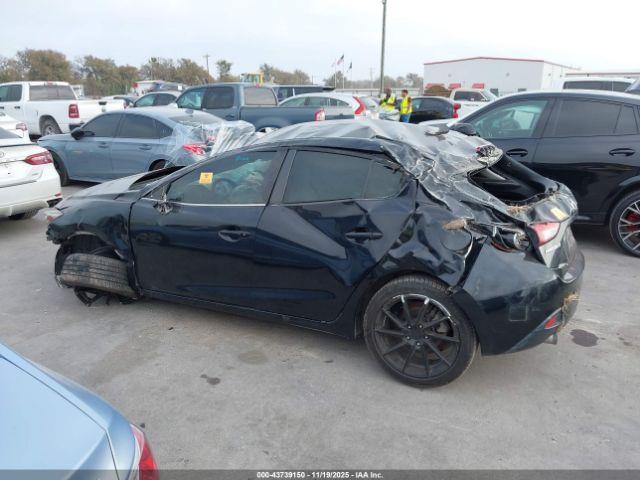 Mazda Mazda3 S Touring Image 11