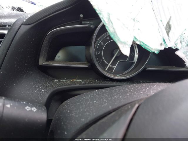 Mazda Mazda3 S Touring Image 5