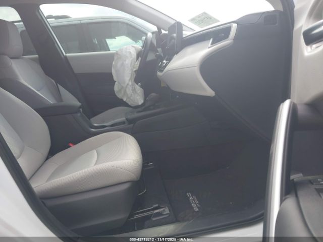 Toyota Corolla L Image 5