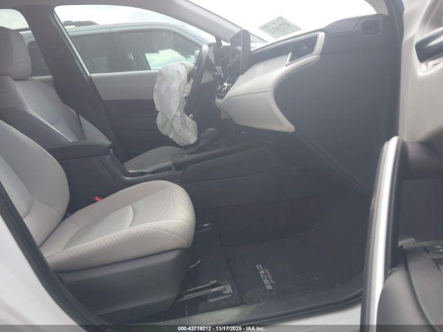 Toyota Corolla L Image 5