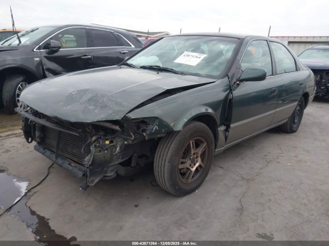 Toyota Camry Le Image 18