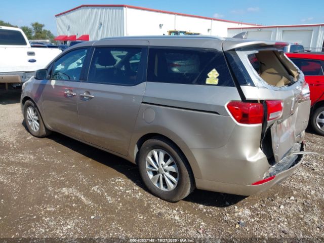 Kia Sedona Lx Image 5